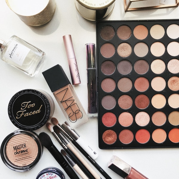 Foundation Luminous